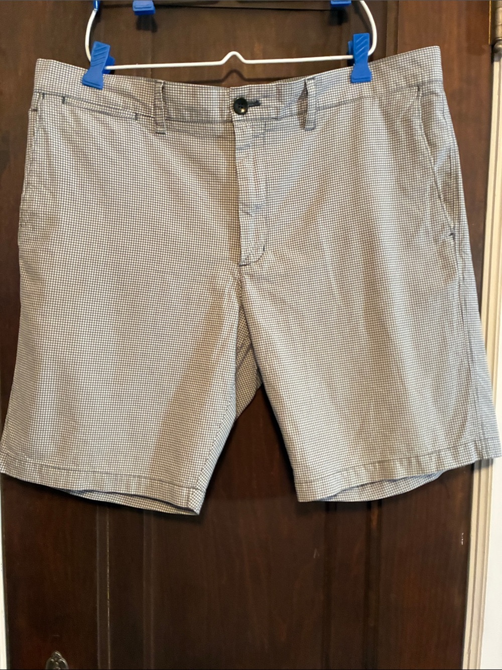 Banana Republic Light GreyMicro-Check Flat Front Men’s Shorts
